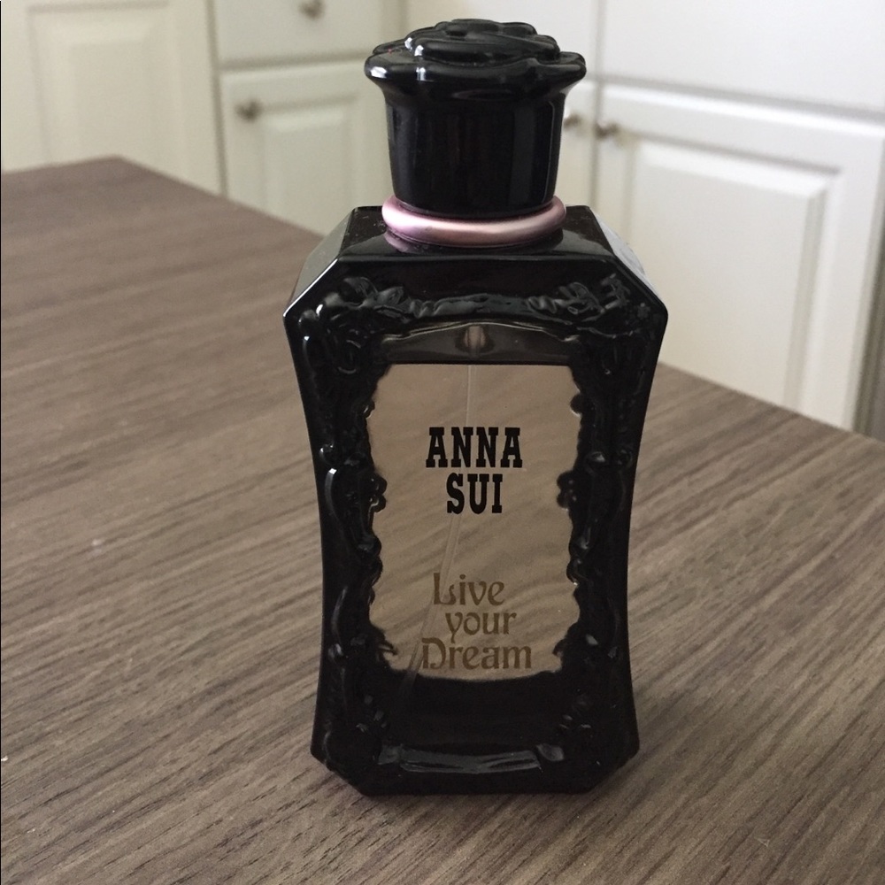 Anna Sui Live Your Dream perfume