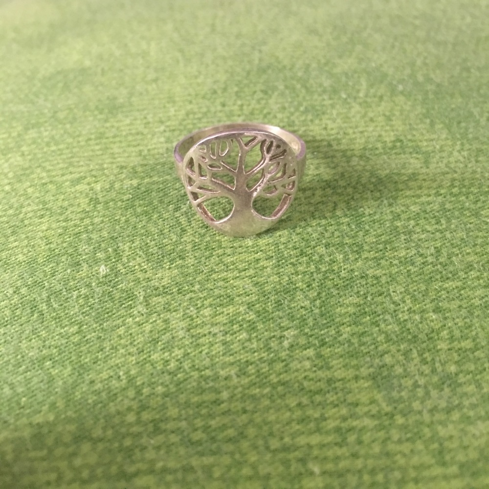 Sterling Silver Tree Ring Size 6
