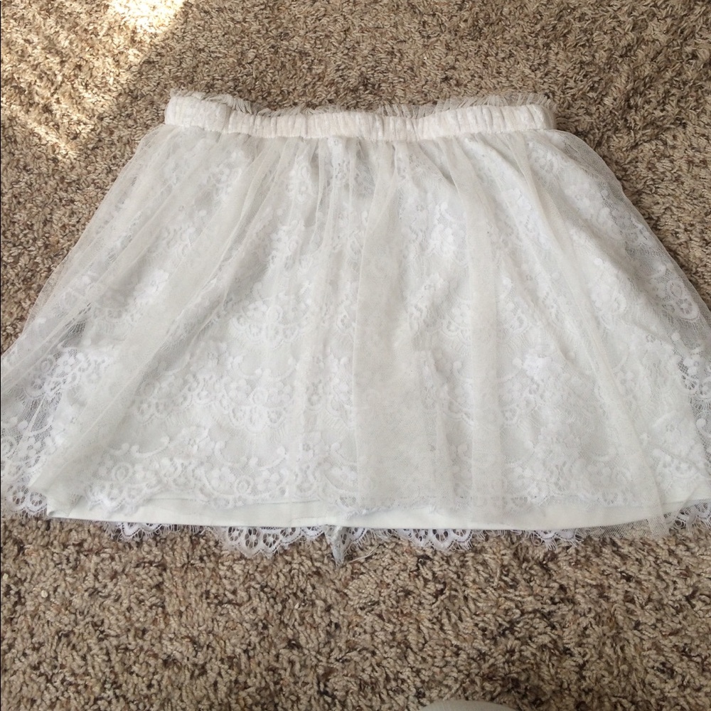 Multilayer White Lace Skirt