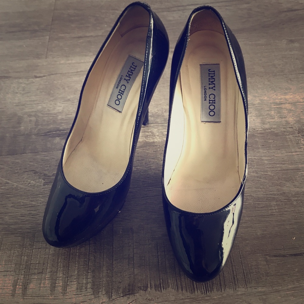 Jimmy Choo classic patent leather heels 6.5