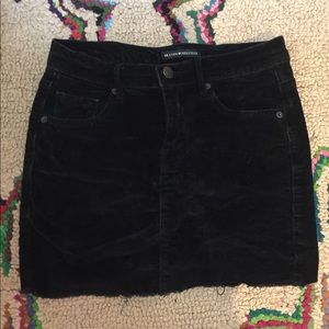 BRANDY OVERALLS AND SKIRT❤️