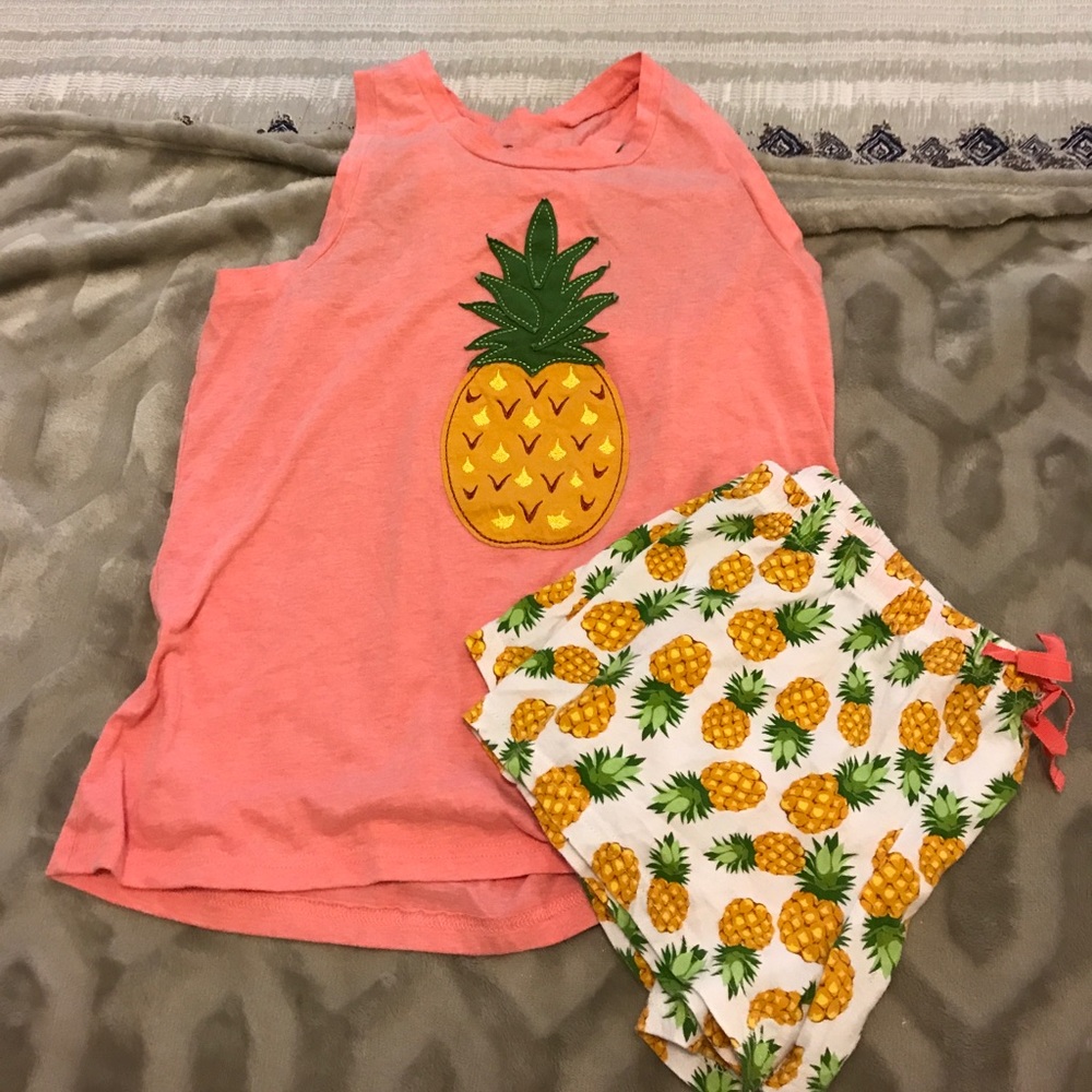 Pineapple Pajamas! 🍍