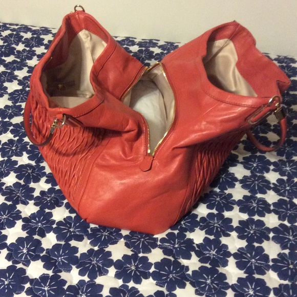 Coach purse.  Make an offer ☺️ - Picture 3 of 7