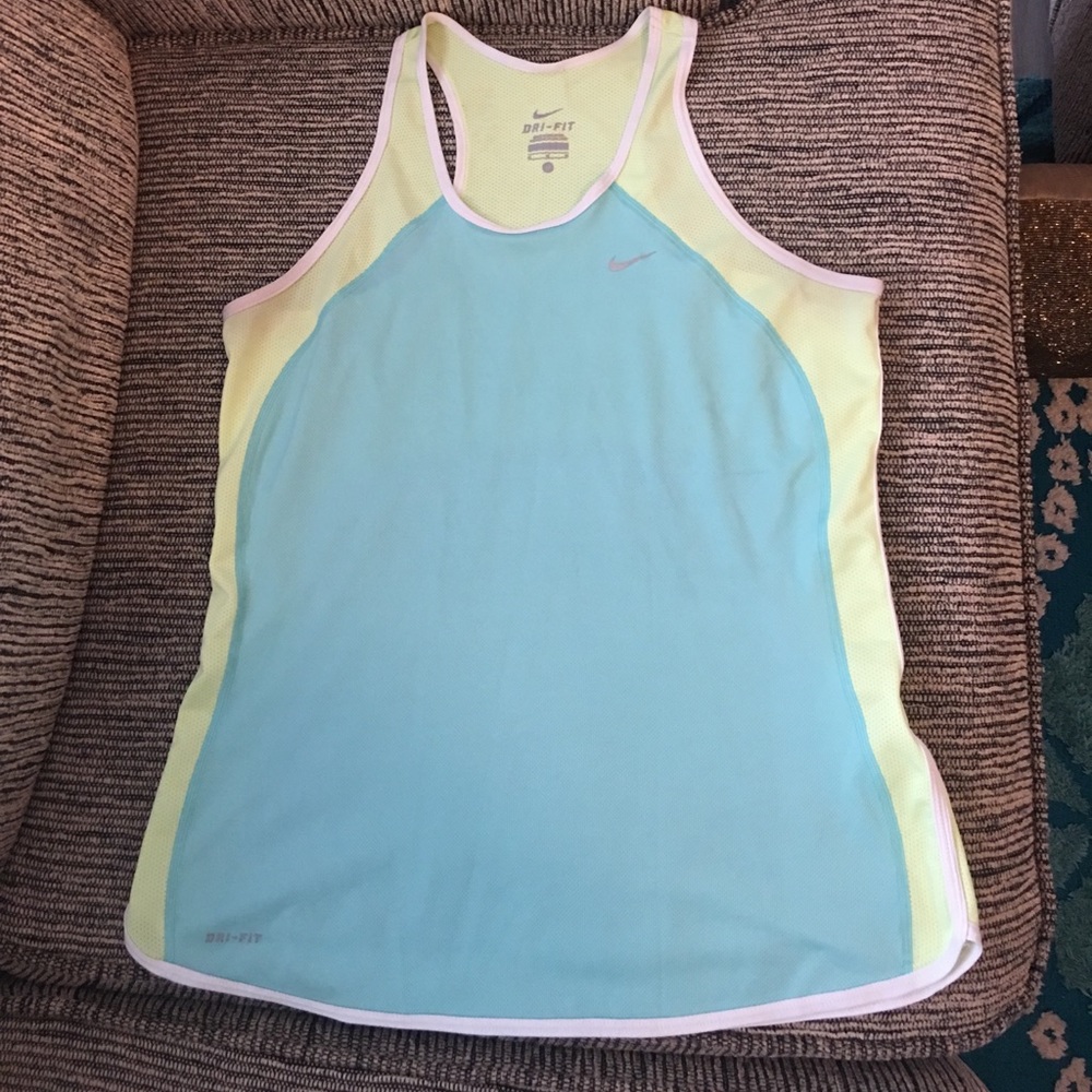 Nike Drifit tank sz M