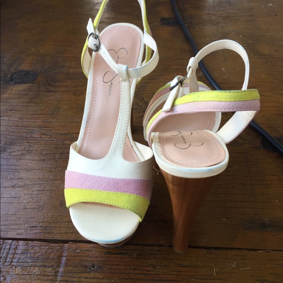 Platform heels - Picture 2 of 2