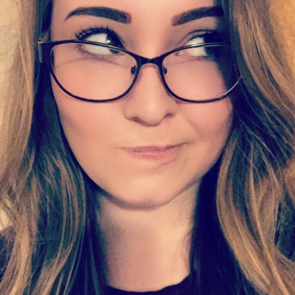 Meet your Posher, Leah