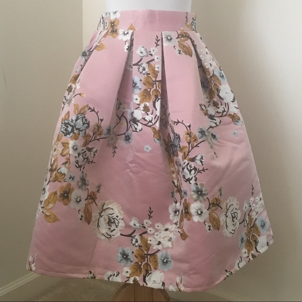 Chicwish XS blush embroidered midi skirt NWT