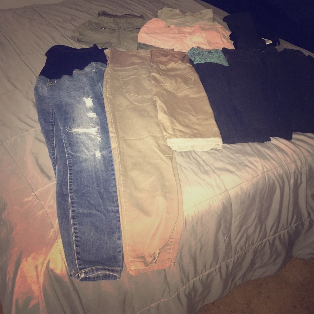 HUGE MATERNITY BUNDLE - EUC🌸 10 ITEMS