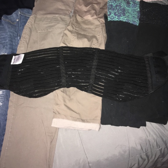 HUGE MATERNITY BUNDLE - EUC🌸 10 ITEMS - Picture 6 of 8