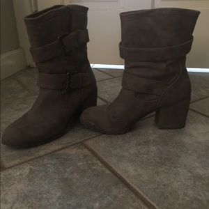 Ankle high boots