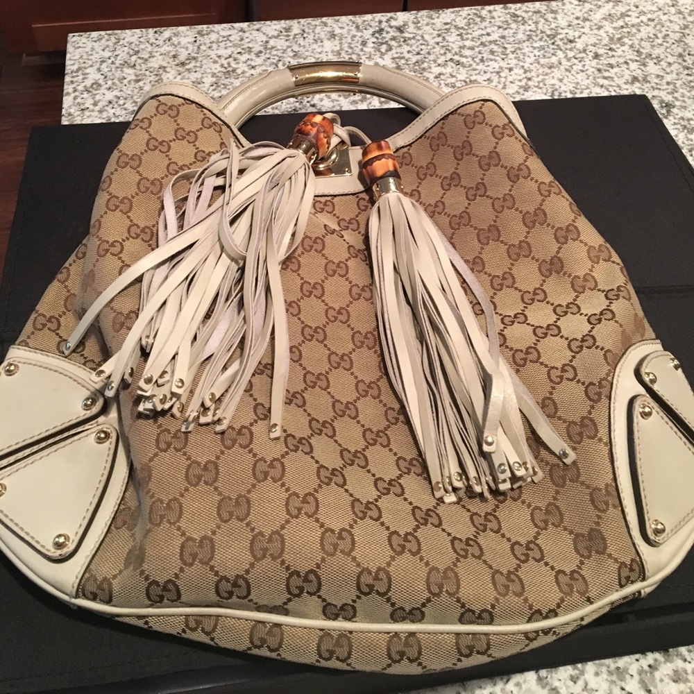 Authentic Gucci Indy Handbag