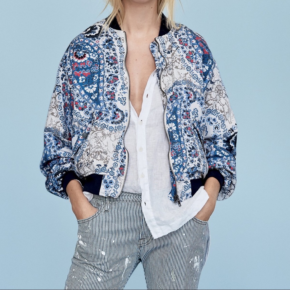 Printed bomber jacket