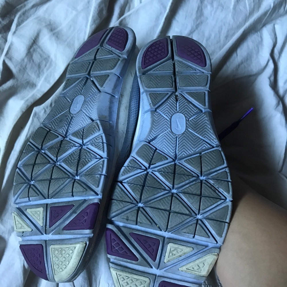 Nike running shoes - Picture 2 of 4