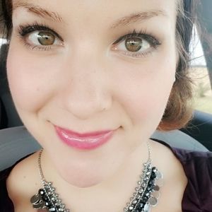 Meet your Posher, Amber