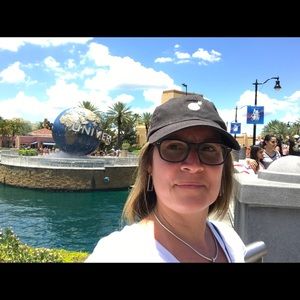 Meet your Posher, Marisol