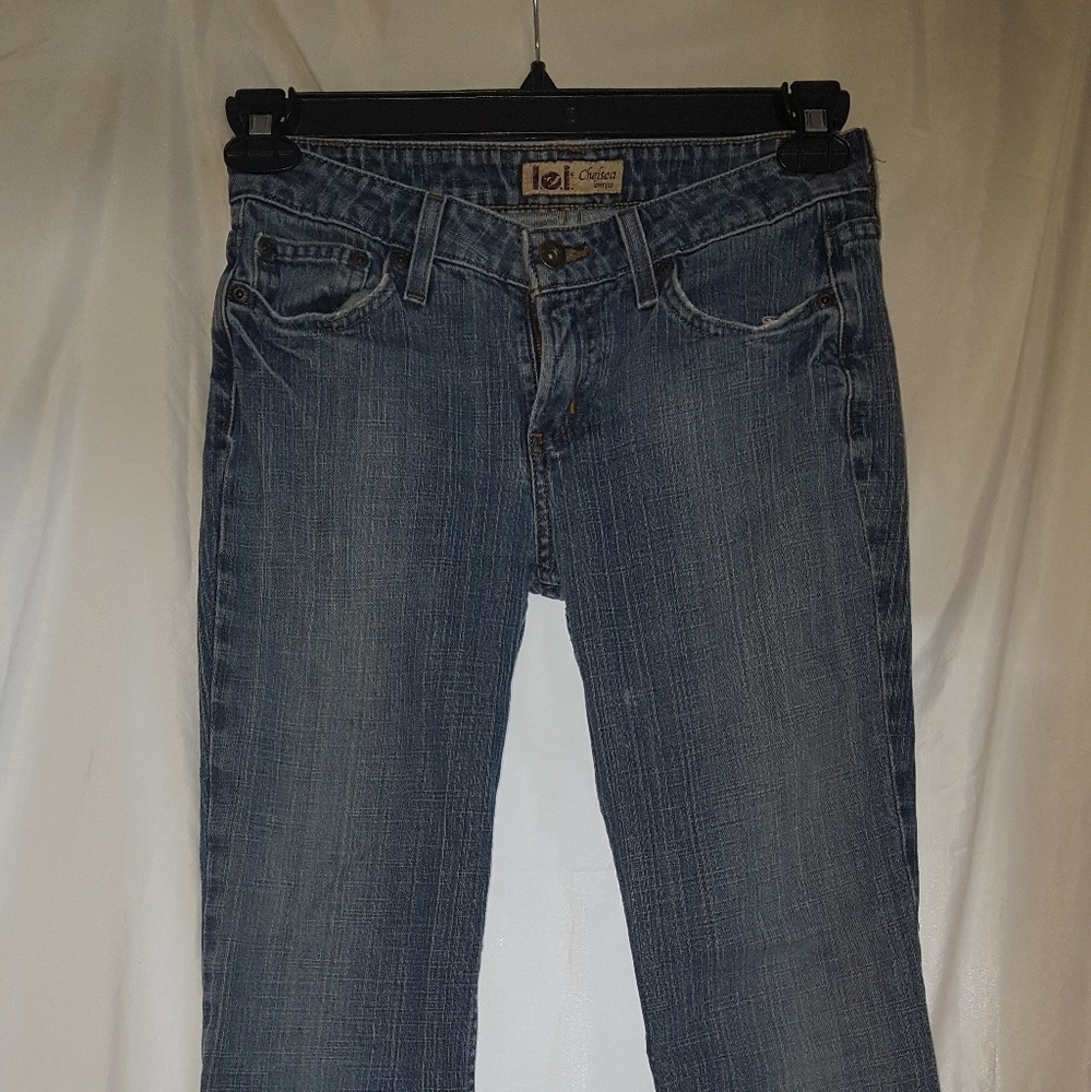 l.e.i. Chelsea Lowrise Jeans size 5