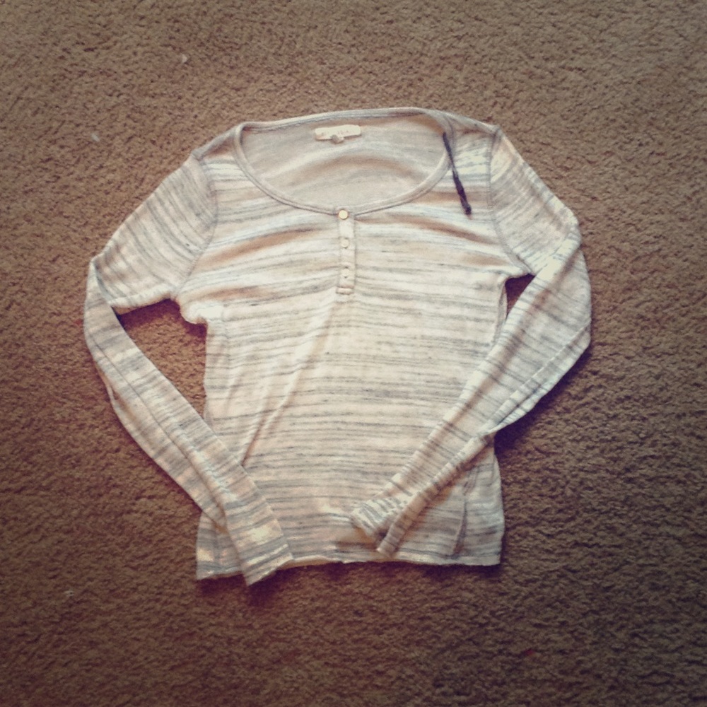 Grey Long Sleeve Aeropostale Shirt