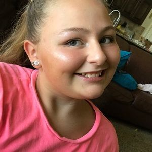 Meet your Posher, Molly