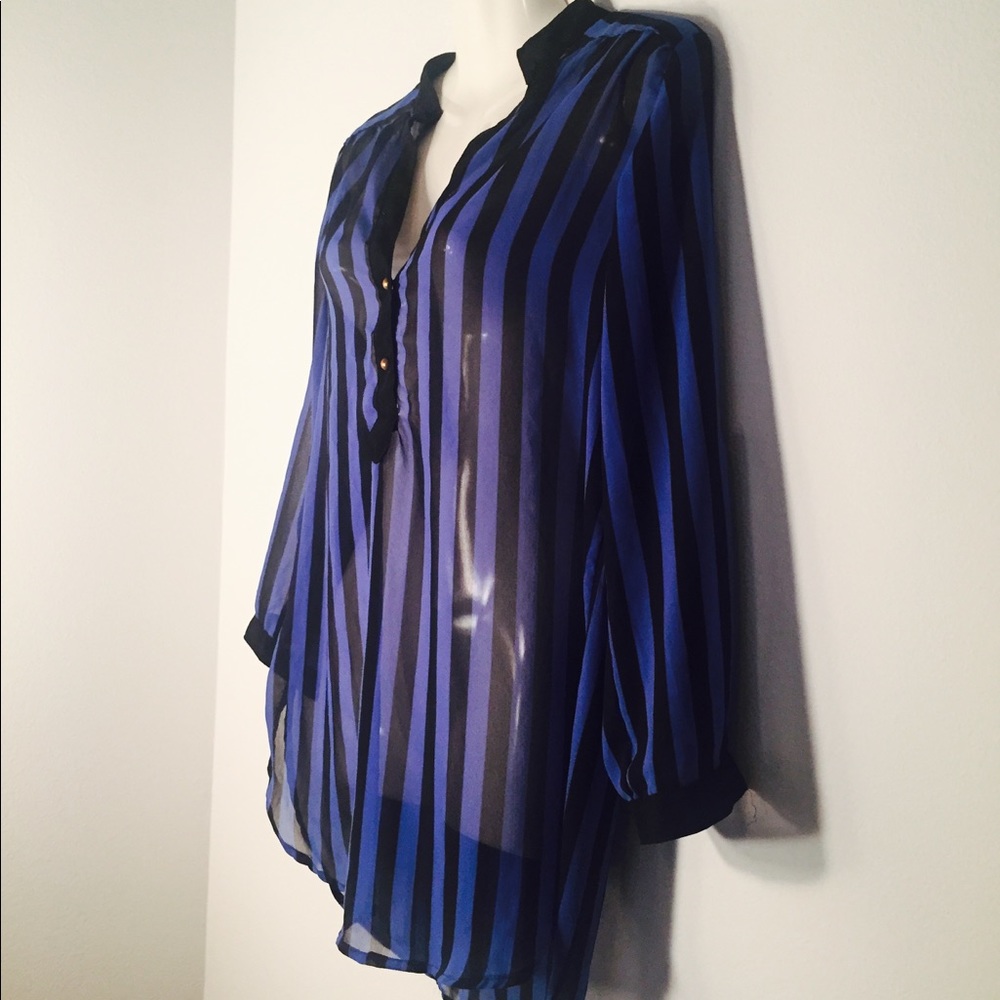 Speed Limit sheer blouse 💙