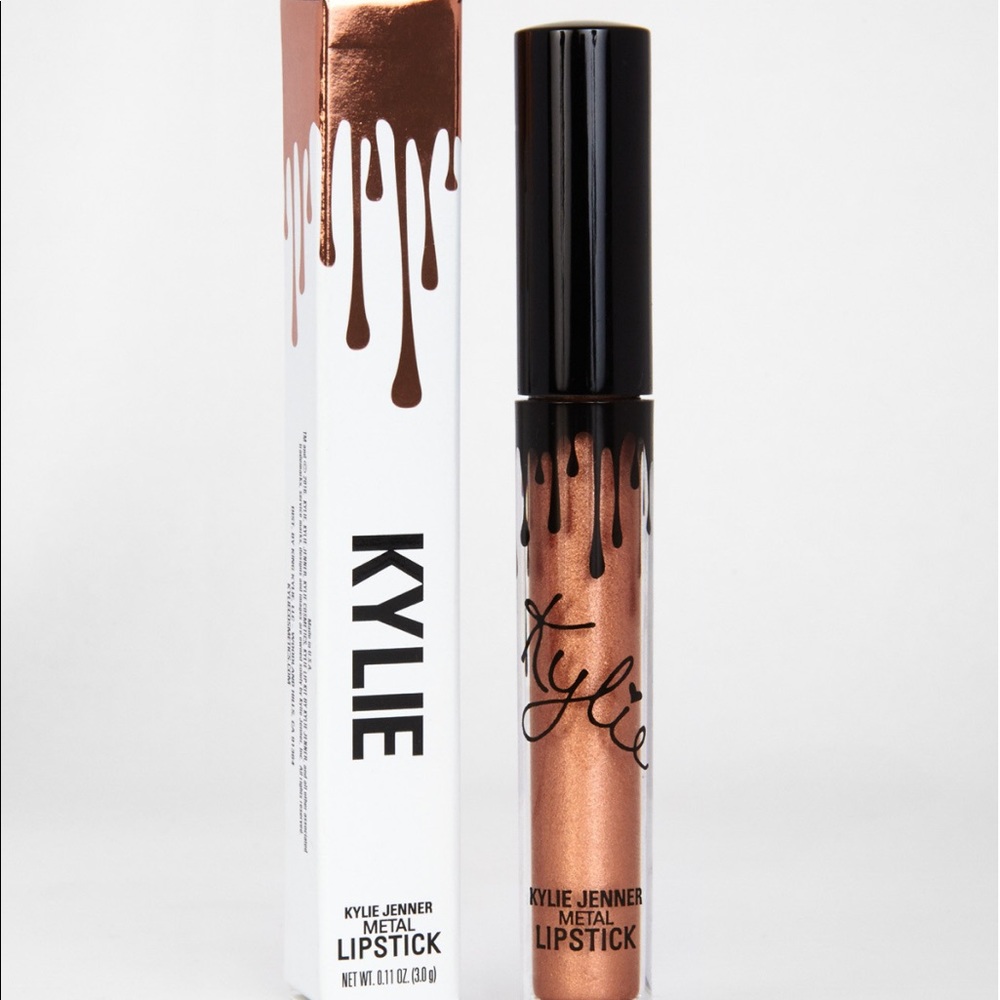 KYLIE JENNER METAL LIPSTICK IN KING K