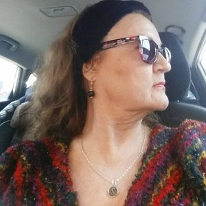 Meet your Posher, Sandy