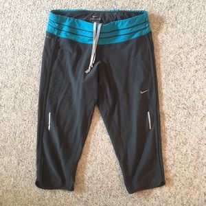 Gray Nike Cropped Leggings