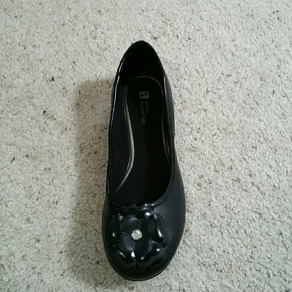 White Mountain - Picture 2 of 4