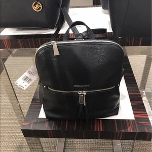 Meet your Posher, Christa