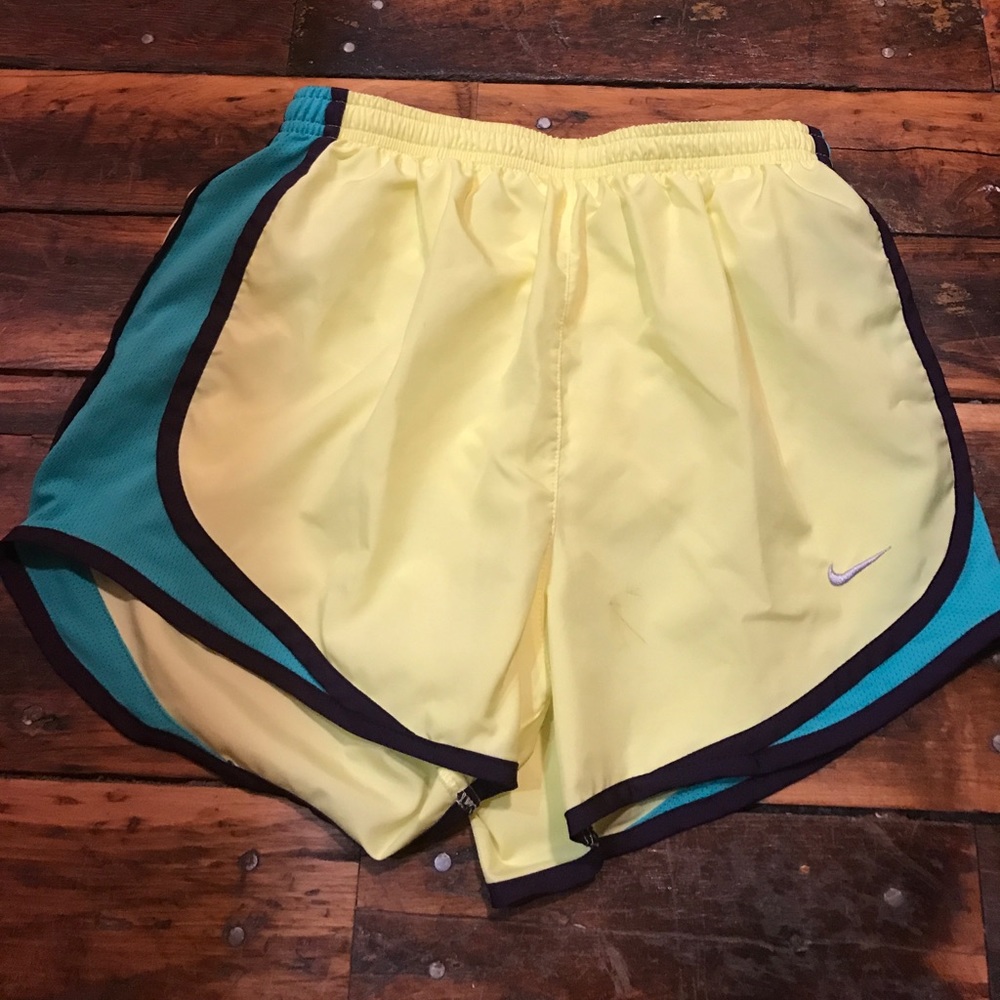 Women's Nike Tempo Running Shorts