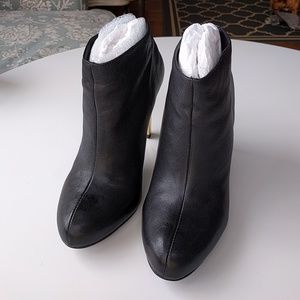 Tory Burch Black Leather Ankle Boots Size 8