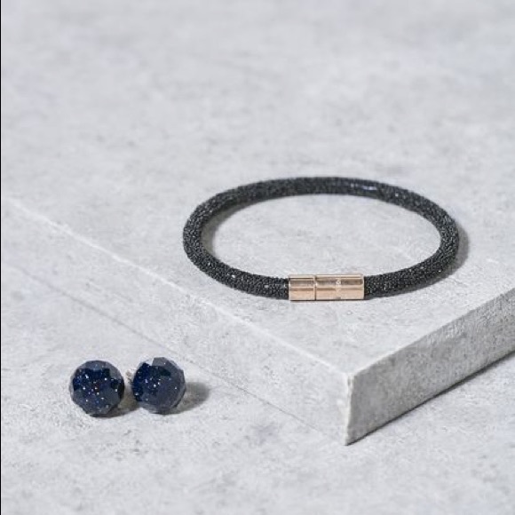 🛑 Sold 🛑 - Picture 2 of 2