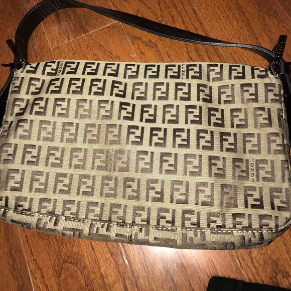 Handbag - Picture 3 of 3