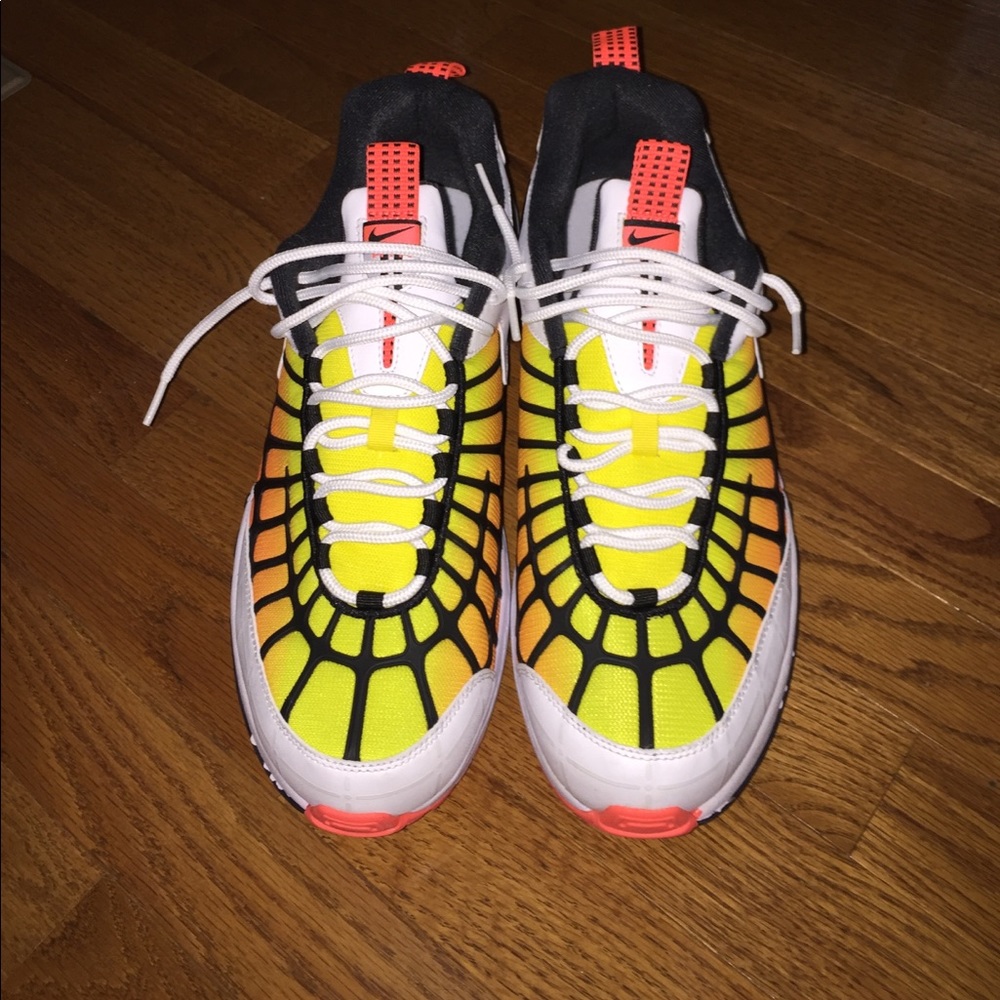NIKE MX Air Tennis Shoes