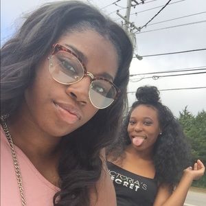 Meet your Posher, Bria