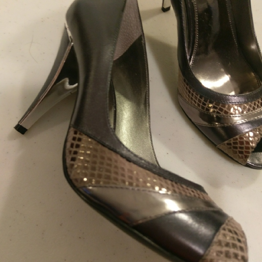 Next 7.5M pewter silver 4 inch open toe pump