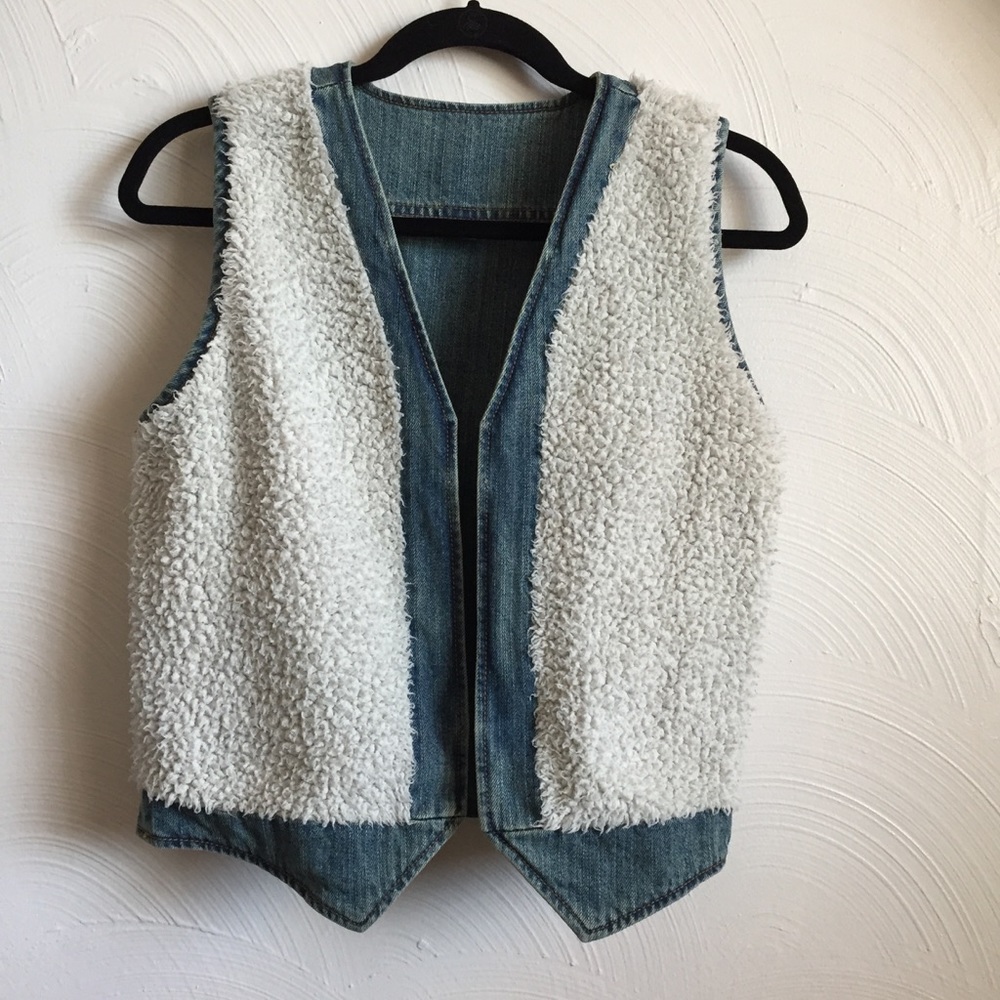 Reversible Vest - image 3