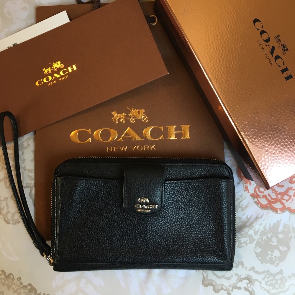 Coach iPhone wallet / wristlet