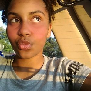 Meet your Posher, Aiyana