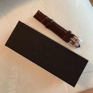 NEW IN BOX Daniel Wellington Leather Watch Band