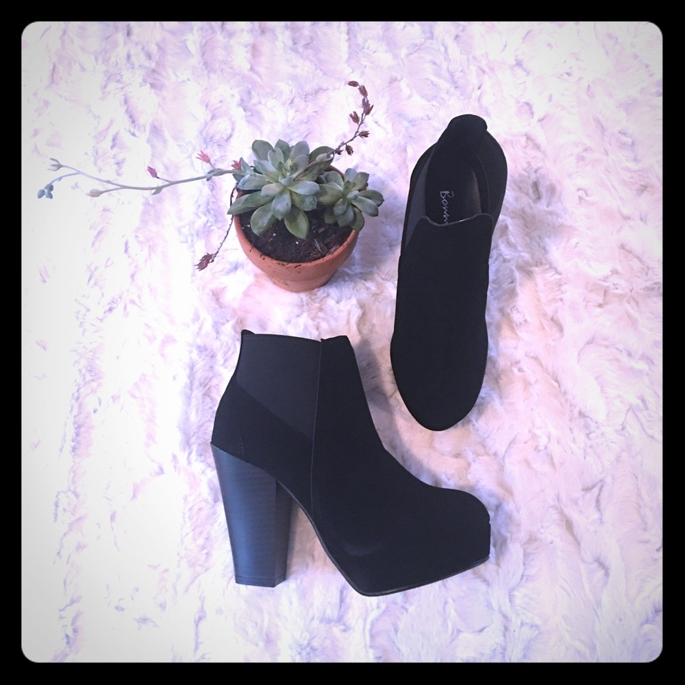 Faux suede black botties