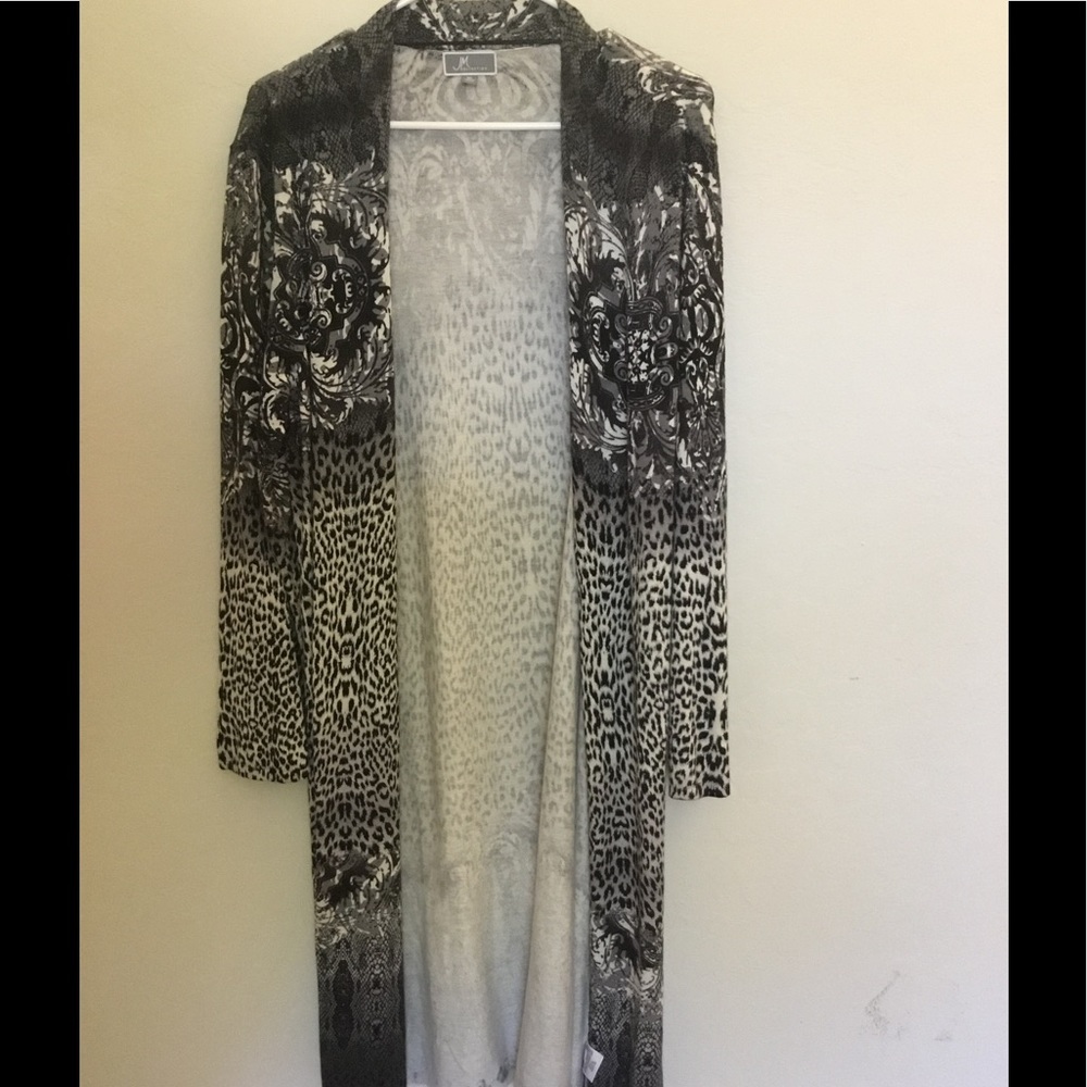 Long stretchy patterned cardigan