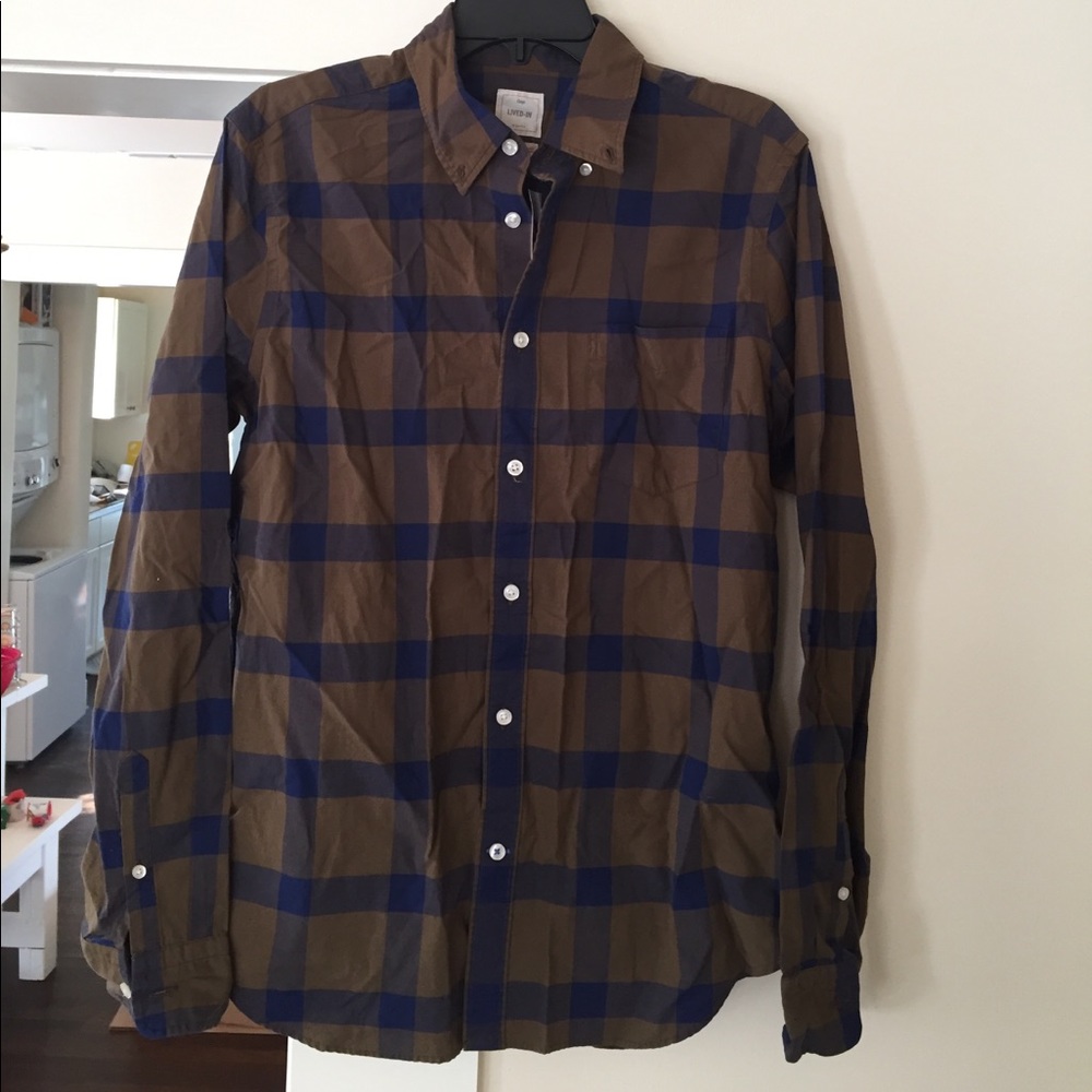 Gap button down shirt