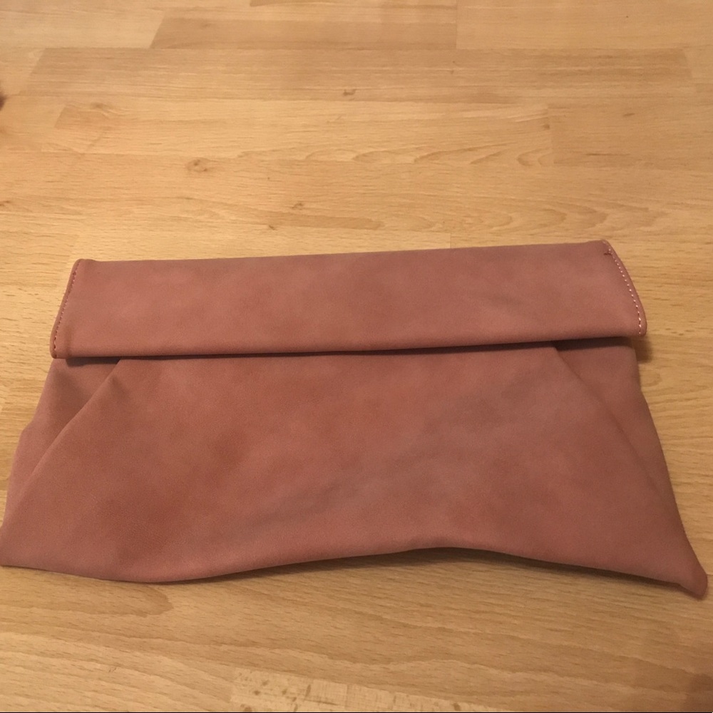 PINK CLUTCH