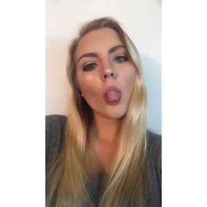 Meet your Posher, Kendra