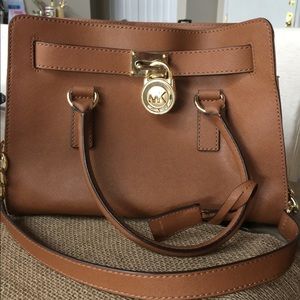 BARELY USED Michael Kors Med. Hamilton satchel