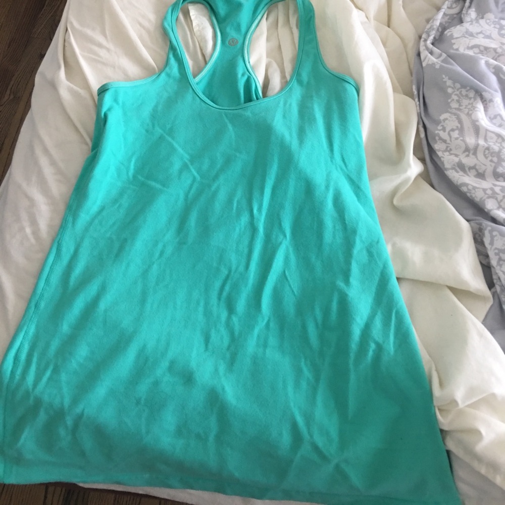 Lululemon tank