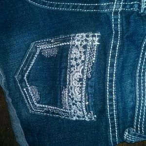 Vanity rolled shorts