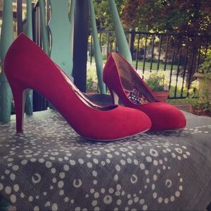Red rounded toe pumps from Madden Girl