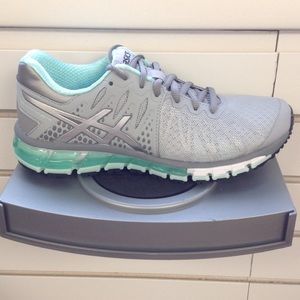 Asides gel quantum 180 tr running shoe