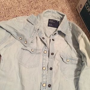 American Eagle button up